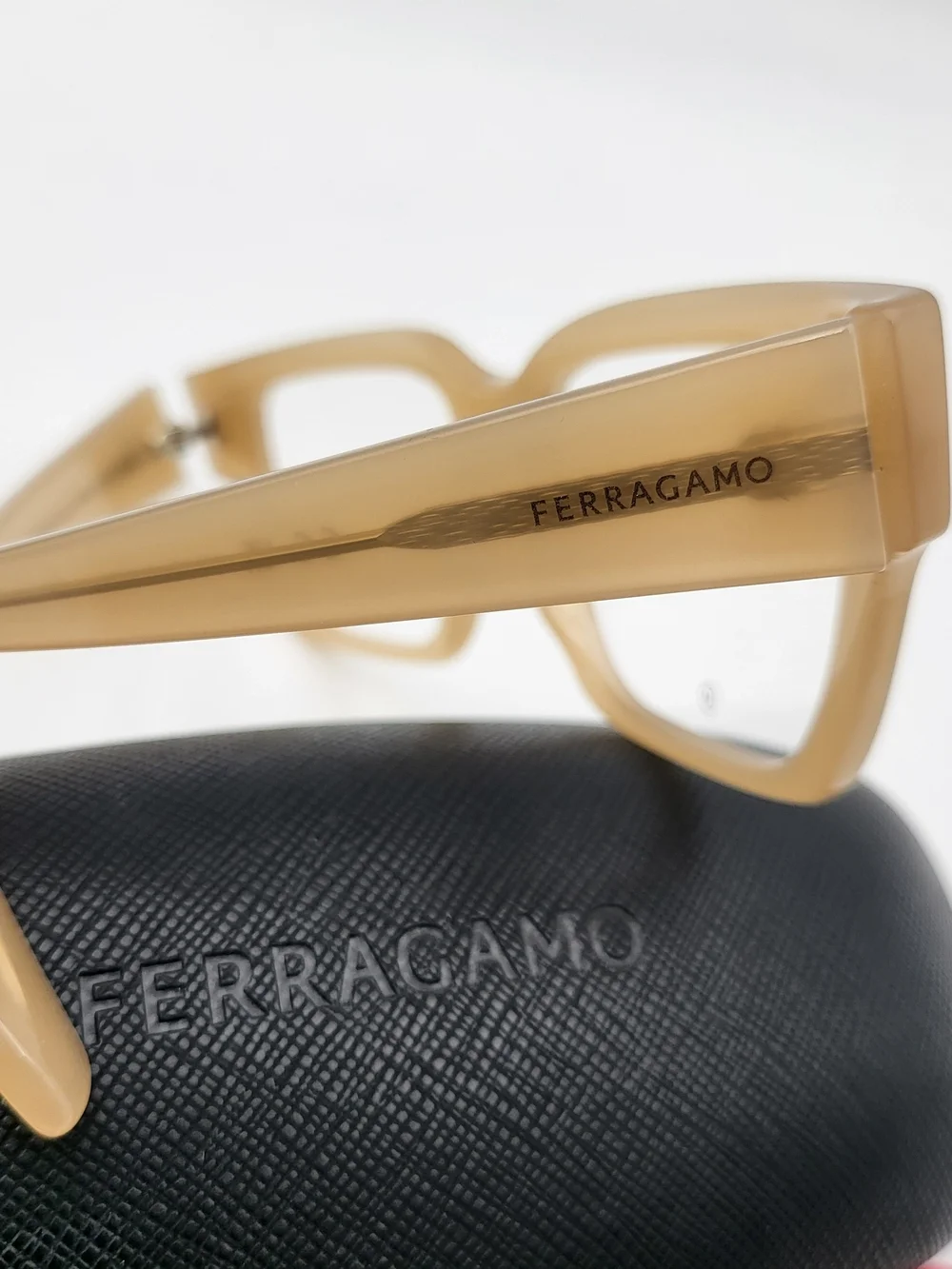 FERRAGAMO SF-2975708 Opaline Honey Eyeglasses, NWT..Authentic.